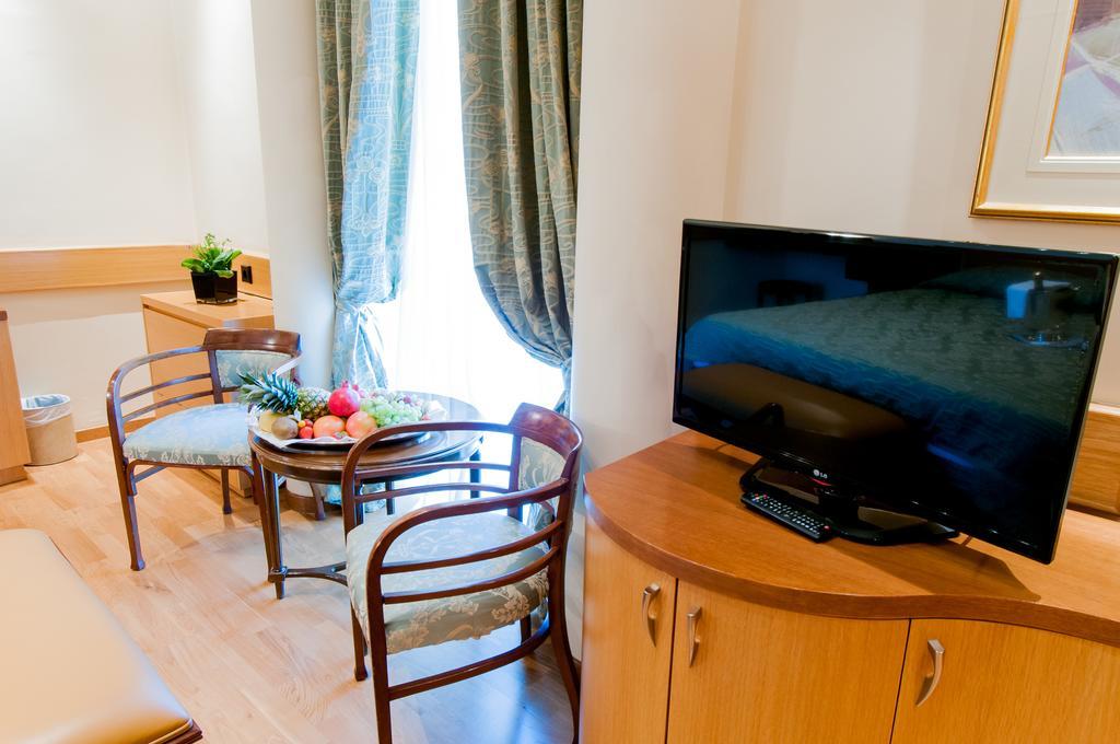 Pentelikon Hotel Kifissia Værelse billede